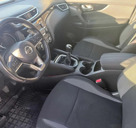 Nissan Qashqai cena 60900 przebieg: 175000, rok produkcji 2018 z Dobrzyca małe 154